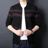 Herentruien mannen trui vest Cardigan Zipper 2022 Aankomst herfst en winterstreep mannelijke gebreide jas tienerjongens Koreaanse stijl m101 olga22