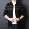 Pulls pour hommes Hommes Pull Cardigan Zipper 2022 Arrivée Automne et hiver Stripe Mâle Manteau tricoté Adolescents Garçons Style coréen M101 Olga22