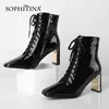 SOPHITINA Stivali da donna Fatti a mano Reticolo Tacco quadrato Tacco quadrato incrociato Stivale Elegante TPR Scarpe con tacco alto antiscivolo SO678 210513