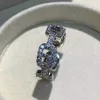 anelli di design moda lusso gioielli da donna di alta qualità personalizzati diamanti leggeri lussi anelli a fascia gioielli versatili stile regalo di compleanno molto bello