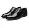 Erkekler Oxford Baskılar Klasik Stil Elbise Ayakkabı Deri Siyah Sarı Kahve Lace Up Resmi Moda İş