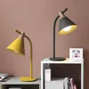 Macaron Lampada da tavolo minimalista in metallo Lampada da comodino per ufficio Studente protezione per gli occhi Lampada da scrivania E27 Illuminazione a LED per soggiorno camera da letto