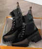 Mulheres designer boots martin deserto bota flamingos amor seta 100% real medalha de couro grosso antiderrapante inverno sapatos tamanho US5-11 y5nq #