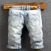 Estate Streetwear Moda Uomo Jeans Retro Azzurro Elastico Stampato Designer Pantaloncini di Jeans Strappati Stile Coreano Corto C9SW