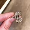 Klaster pierścionki luksusowe 100% 925 srebro utworzono szmaragdowy krój 6ct diament ślub koktajl zaręczynowy kobiety Moissanite Fine Jewelry