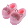 Slipper Kids Slippers Winter Children Sapatos de algodão quente Rosa Padrão de orelhas de coelho