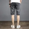 Denim shorts herrar knä längd byxor sommar 2021 tunn lös koreansk stil rakt trendigt varumärke kort jeans