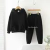 Mamma Susy Baby Girl Boy Cotton Clothes Set Hoodiejogging 2st varma fleece foder barnsport lounge Winter våren hösten 210809264124