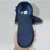 2022 Nyaste Kvinnor Vinter Snö Stövlar Triple Black Chestnut Pink Navy Grå Fashion Classic Ankel Short Boot Womens Ladies Girls Booties Skor