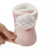 Första vandrare födda baby strumpor skor pojke tjej tecknad plus sammet toddler booties bomull stövlar anti-slip spädbarn spjälsäng