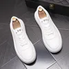 Luxe Designer Low Top Mannen Trouwjurk Party Schoenen Licht Comfort Lace-up Walking Flats Loafers Fashion Classic White Outdoor Casual Sneakers