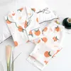 Färsk 100% Gaze Bomull Pyjamas Set Kvinnor Vår Sommar Japanska Kawaii Jordgubbar Homewear Casual Långärmad Kvinnor Sleepwear 210831