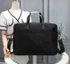 2021 Black Designer Black Nylon Designer BASSO DI PAPOP di alta qualità Borsa di grande capacità Handbag205W