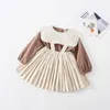 Korean style fashion girls outfits lace big turn-down collar plaid shirt and pleated skirt 2pcs sets Spring clothes set 210708