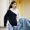 Twotwinstyle asymmetrisk casual tröja för kvinnor oregelbunden krage långärmad korta toppar kvinnliga mode kläder 210517