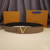 Cintura da uomo di design di lusso Clemence Cinture classiche in vera pelle Cintura 5 colori Cinturino da donna Fibbia in oro con lettera Larghezza 4,0 cm