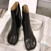 디자인 Tabi Boot Toe Chunky 하이힐 여성 부츠 가죽 Zapatos Mujer 패션 가을