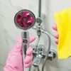 Set di accessori per il bagno Rotazione di 360° Soffione doccia Elica Spruzzo turbo Pulsante interruttore per risparmio idrico Forma fantasia Ugello per placcatura Piacevole