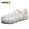 Onemix 2021 Men d'été Chaussures en eau de sable aux pieds nus.