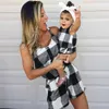 Mamma och mig kläder sommar klänning mamma flicka sätter plaid kortärmad familj ser mamma dotter familj outfits 2614 Q2