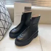 La rangée en cuir lisse bottines Chelsea plate-forme zippée à enfiler bout rond talons blocs plats compensés chaussons grosse botte pour femmes usine f0154