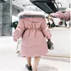 女性のトレンチコート女性冬の大規模なサイズ綿のパッド入り女性2022フード付きビッグファーカラーピンクコート782