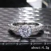 Zirkon Kupfer Messing Ring Voller Kristall Silber Farbe Diamant für Mädchen Frauen Weibliche Geburtstag Party Chirstmas Geschenk Schmuck R004