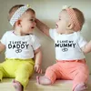 Rompers jag älskar min pappa mamma tvillingar baby bodysuit bomull sommar kortärmad pojke tjej kläder födda outfits