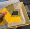 Designer di marca Sciarpa lavorata a maglia da uomo Inverno Sciarpe calde Avvolge Lettere lungo morbido cashmere di alta qualità
