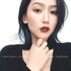 Corea del Sur East Gate Xgirlsshaped Cross Wide Versión Anillo Mujer Índice Dedo S925 Plata esterlina Moda Personalidad Simple Ope3378