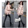 2021 Kobiety Ciepłe Bawełniane Płaszcze Winter Moda Trend Zabranie Stojak Neck Puff Jacket Designer Hurtownie Kobieta Dorywczo Casual Chleb Puffer Kurtki