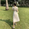 Nomikuma Elegant Polka Dot Dress Women V Neck Kortärmad En Linje Mid Calf Chiffon Klänningar Chic Koreansk stil Vestidos Mujer 210514