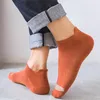 Erkek Çorap 10 Çift Düşük Tüp Yaz Nefes Erkekler Pamuk Kısa Tasarımcı Ayak Bileği Seti Tekne Moda Serin Street Giyim Socken Herren