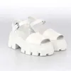 Dorywczo gruby sandały rzymskie kobiet 2021 New Tide Mid-Heel Fish Mouth Sports Beach Shoes Sll-Match Student Student Shoe Size 4.5-8 Y0721