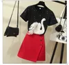 Fashion Summer Women's Stereo Swan Sequins Embroidery T-shirt Top + Red Buttons A Line Skirt Twinset Ladies Set 210506