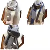 女性のカシミアスカーフのための古典的なデザイナースカーフファッションショール100％冬の女性とメンズサイズ200x38cm