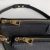 Composite Axelväskor handväskor Läderclutch för kvinnor präglade handväska Dicky0750 modekedja plånböcker dam crossbody handväska Clamshell mini messenger bag