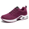 2021 Scarpe da calzino da donna Sneakers firmate Race Runner Trainer Girl Nero Rosa Bianco Scarpa casual da esterno di alta qualità W27