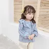 春の韓国風の赤ちゃん女の子大きなターンダウン襟の桜のブラウス1-5年かわいい女の子の緩いカジュアルなシャツ子供服トップ210708