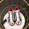 ny designer klassiska våren casual skor män mode skallar läder stövlar punk plattbottnad personliga mode sneakers2023