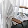 カーテンドレープヤギヤピー屋台モダンタルスパチックシアーエレガントな透明窓の短い白い寝室