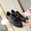 2022 Luxury Designer Dress Shoes Rockrunner Backnet Perforated Sneakers Bands White Black Leather Trainer W8565