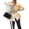 Kvinnors Trench Coats Höst och Vinter 2021 Coat Retro Koreanskt Sött temperament Casual Style Solid Färg Doll Krage Kvinnor Slim Giubbotti D