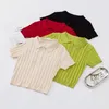 Sexig texturerad beskuren toppknapp Kortärmad T-shirts Kvinnor Koreanska damer Tshirt Streetwear 210521
