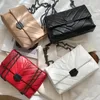 عارضة سلسلة crossbody حقائب للنساء أزياء بسيطة الكتف حقيبة السيدات مصمم حقائب بو الجلود رسول