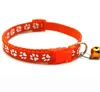 Collares para cachorros de mascotas Diseño de huella Perro Gato Gatito Hebilla con campana Cinturones de seguridad de nylon suave ajustable
