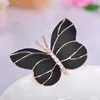 Pins, Brooches Madrry Luxury Butterfly Shape Crystal Animal Brooch Jewelry Women Men Suit Sweater Scarf Bag Pins Party Accessory Gifts