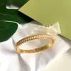 Złote obrączka Women Mengold Plated Love Rings Micro Paved Flowed Gypsophila cyrkon biżuteria para prezent2217589
