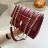 الحد الأدنى المرأة المهمة الفاخرة سلسلة معدنية حقيبة crossbody حقيبة بو الجلود حقائب الكتف للنساء جودة عالية bolsa ladys handbagwdal