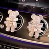 Decorazione per interni Presa d'aria Deodorante per ambienti Fragranza Bling Crystal Bear Profumo Odore nell'auto Accessori per auto